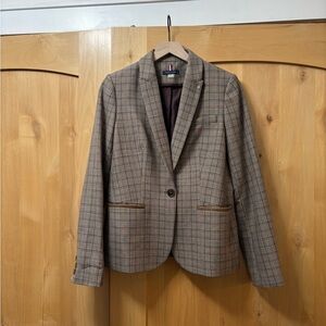 Tommy Hilfiger Brown Blazer with Plaid Design